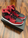 Air Jordan 1 Mid - nove