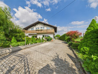 Bregana - kuća s okućnicom i garažom