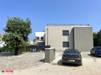 ISTRA, POREČ, STAN SA KROVNOM TERASOM I POGLEDOM NA MORE