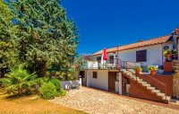 Okolica Dobrinja, dvojna kuća za odmor s 4 stana i pogledom na more!!