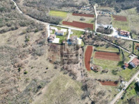 Poreč, okolica, Građevinsko zemljište na rubu građevinske zone
