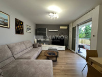 RIJEKA, SRDOČI - Namješten 2S+DB stan, parking, 71 m2, lift