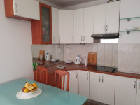Stan: Split, 90.00 m2 dostupno od 01.11.2025.
