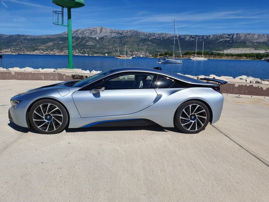 BMW i8 hibrid