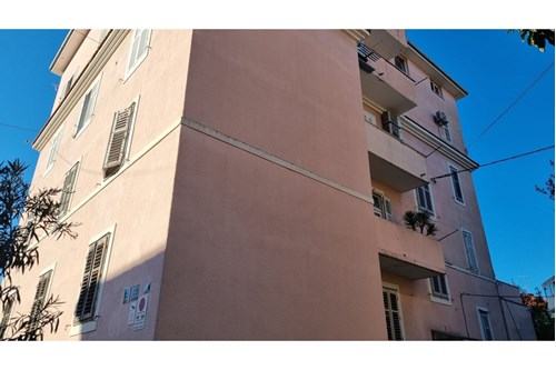 SNIŽENO!!! Četverosoban stan - Manuš, Split, 120m2 (prodaja)