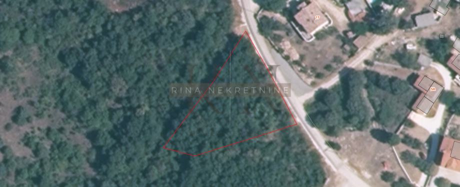 ISTRA - POREČ, GRAĐEVINSKA PARCELA S POGLEDOM NA MORE, 1661m2