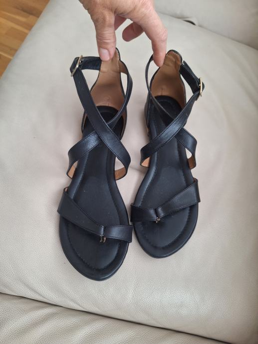 SHEBA kozne sandale br 40